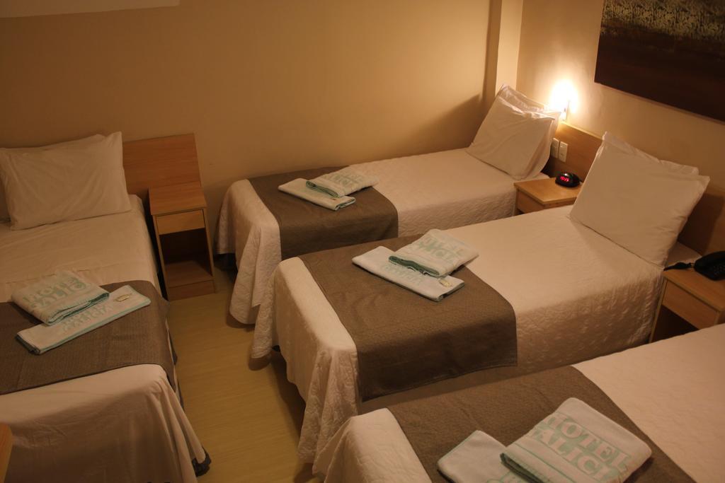 ריו דה ז'ניירו Hotel Galicia מראה חיצוני תמונה